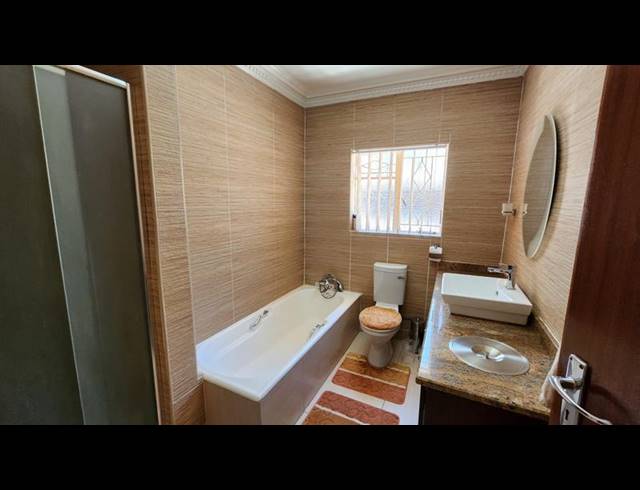 4 BEDROOM HOUSE FOR SALE IN GLENVISTA